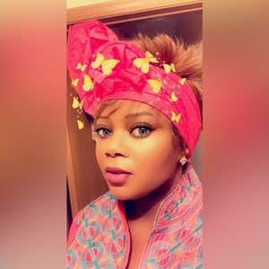 QueenBlues4luv is LIVE… It’s SHOOOOOOPING TIME. SUPER DEALS ONLY....NO STEALS